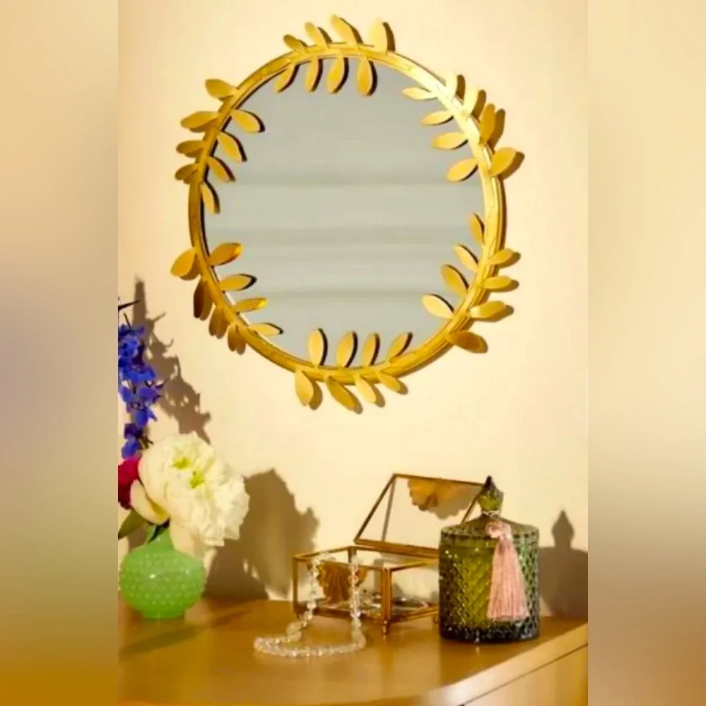 Urban Outfitters Delilah Fern Mirror NIB